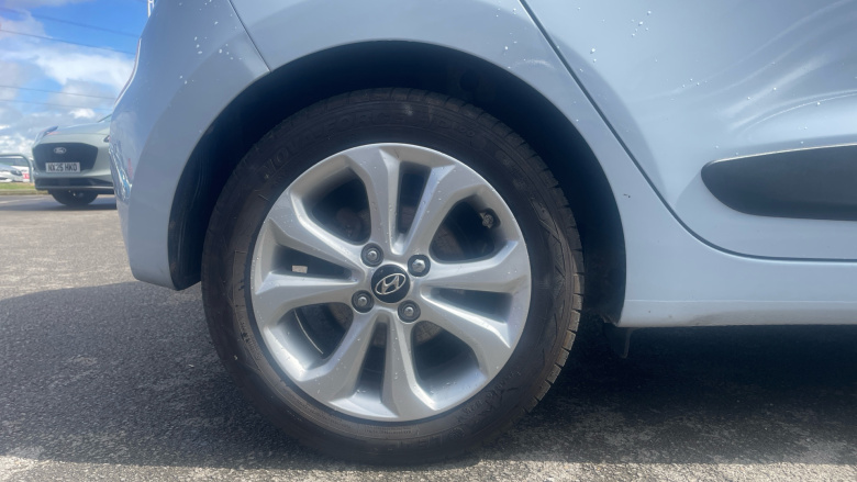 Hyundai i10 1.2 Premium SE 5dr Auto Petrol Hatchback